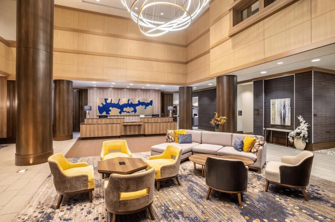 Отель Crowne Plaza Shenandoah - The Woodlands Area By Ihg Экстерьер фото